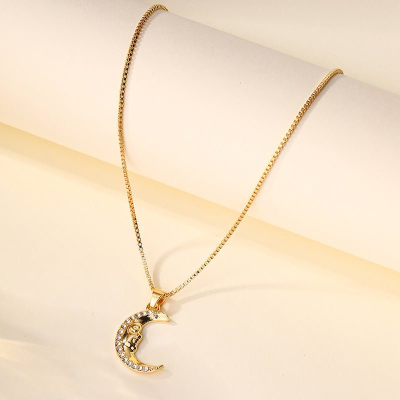 Fashion Diamond Moon Necklace Simple Alloy Women